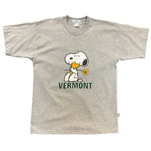 Third Street Vermont Heart Snoopy Hug T-Shirt - main view